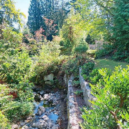 Villa 66 Creek Garden House West Vancouver Exterior foto
